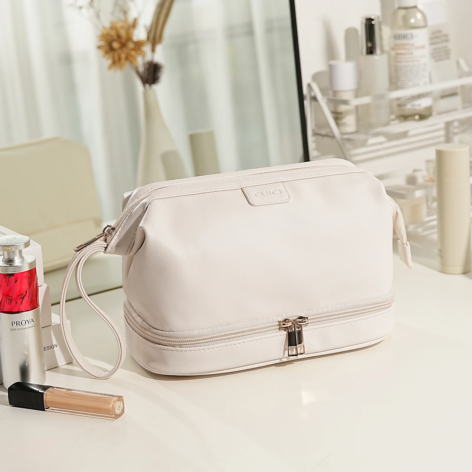 travel cosmetic bag